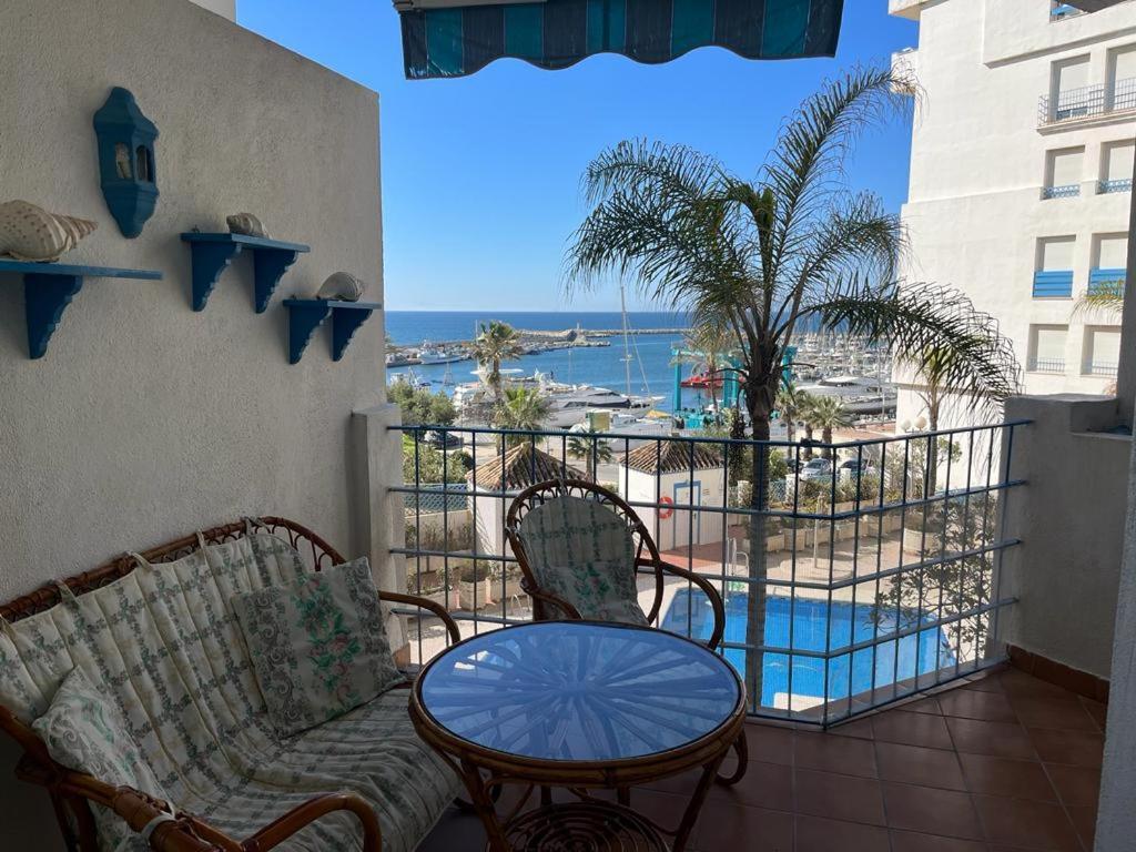 Lyrioshomes Precioso Apartamento Puerto De Estepona Extérieur photo