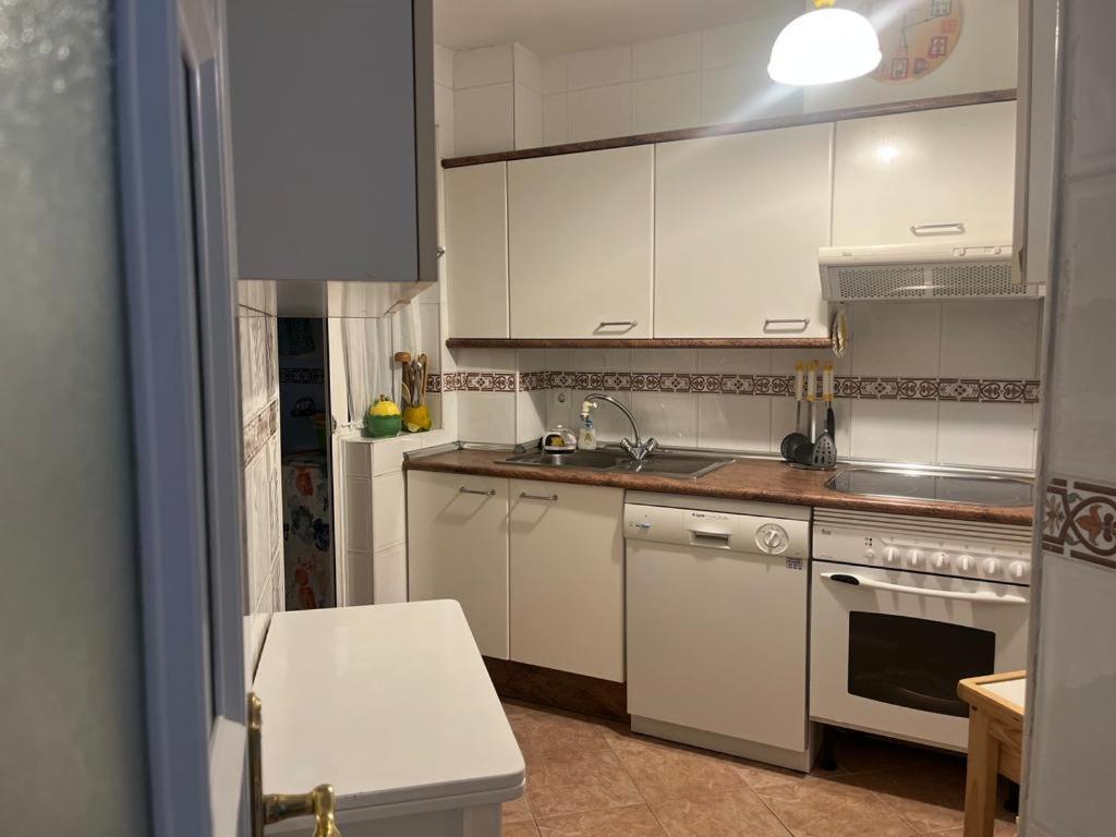 Lyrioshomes Precioso Apartamento Puerto De Estepona Extérieur photo